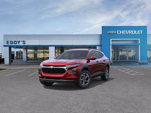 New 2026 Chevrolet Trax LT w/ LT Convenience Package FWD image 9
