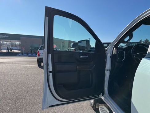 Used 2022 Chevrolet Silverado 3500 LT w/ Convenience Package AWD/4WD image 28