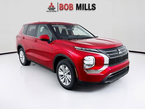 New 2025 Mitsubishi Outlander ES image 1