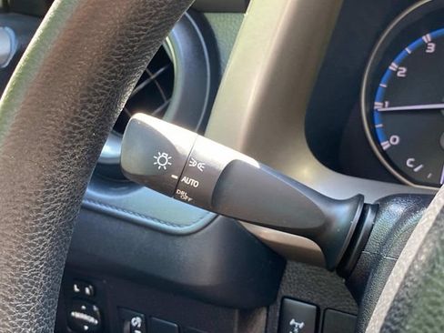 Used 2018 Toyota RAV4 LE w/ All Weather Liner Package AWD/4WD image 21