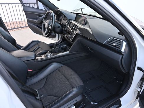 Used 2016 BMW M3 RWD image 16