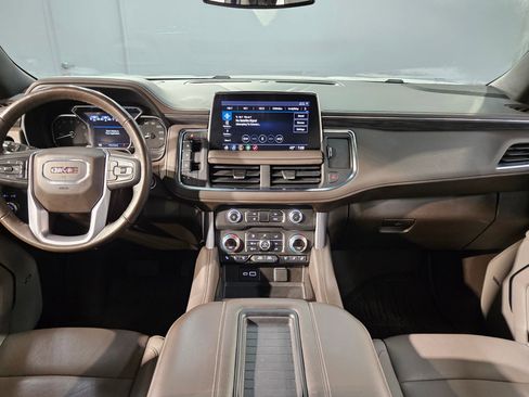 Used 2021 GMC Yukon SLT w/ SLT Luxury Package image 10