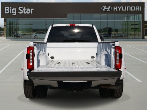 Used 2026 Ford F350 Lariat AWD/4WD image 11