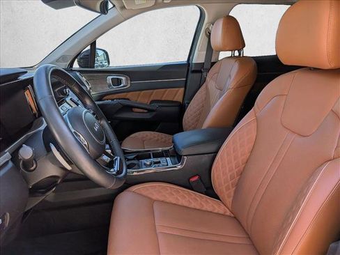 Used 2022 Kia Sorento SX Prestige w/ Rust Color Package AWD/4WD image 11