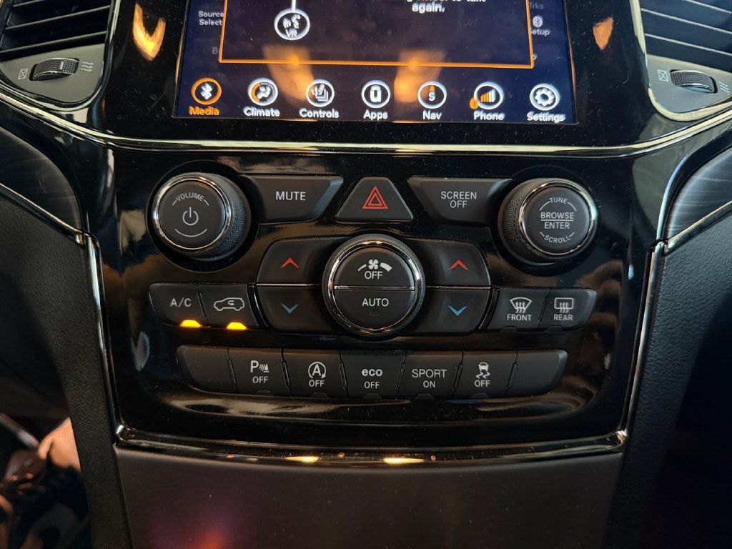 Used 2021 Jeep Grand Cherokee Limited X RWD image 17