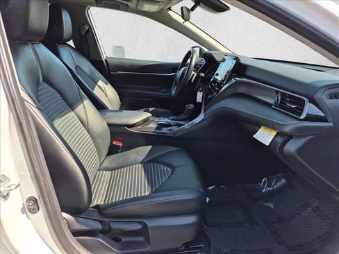 Used 2024 Toyota Camry SE FWD image 20