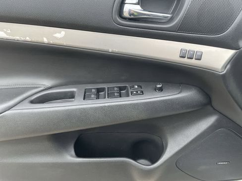 Used 2013 INFINITI G37 x w/ Premium Pkg image 28