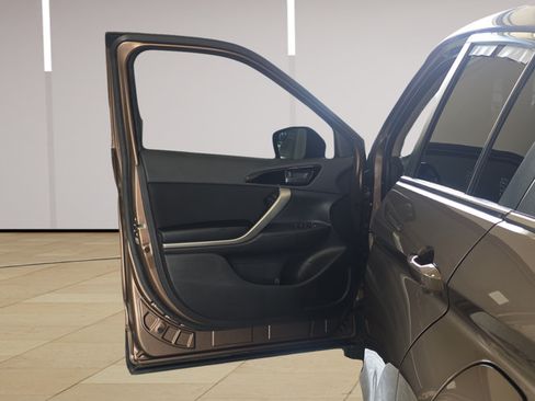Used 2018 Mitsubishi Eclipse Cross LE AWD/4WD image 10