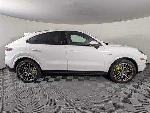Certified 2023 Porsche Cayenne Platinum Edition AWD/4WD image 8