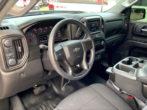 Used 2020 Chevrolet Silverado 1500 Custom Trail Boss w/ Custom Convenience Package image 17