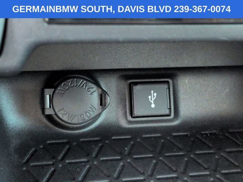 Used 2022 Toyota RAV4 XLE FWD image 23
