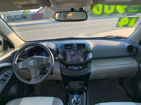 Used 2014 Toyota RAV4 EV image 12