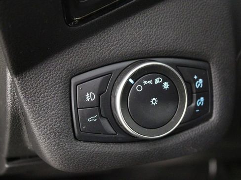 Used 2019 Ford Escape Titanium image 19