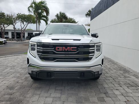 Used 2023 GMC Sierra 1500 SLT w/ SLT Premium Package image 2
