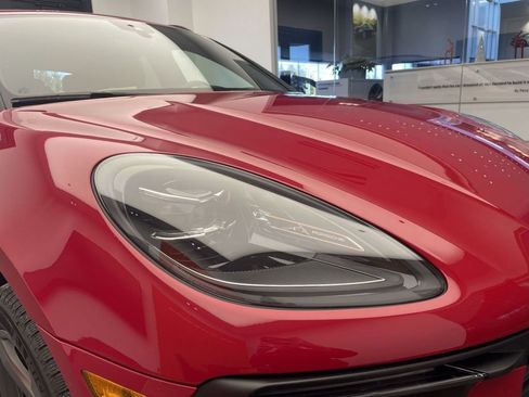 New 2026 Porsche Macan image 28