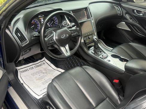 Used 2017 INFINITI Q60 3.0t w/ Premium Plus Package 3.0T image 18