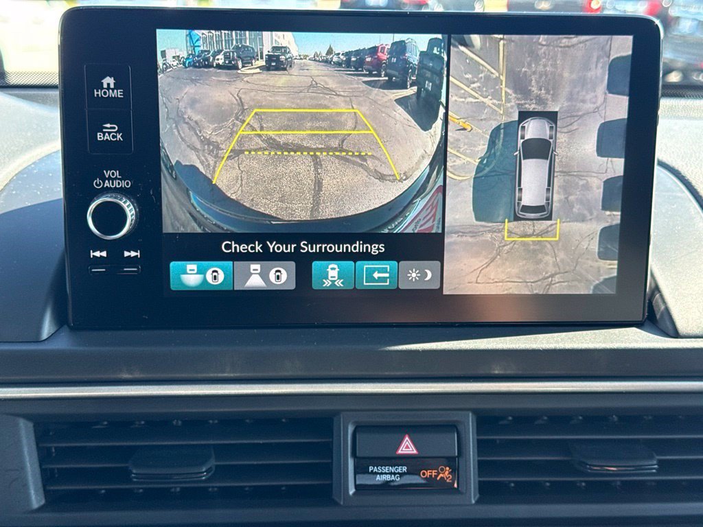 Used 2025 Honda Pilot Elite image 34