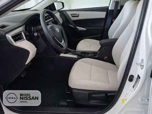 Used 2022 Toyota Corolla Cross L FWD image 7