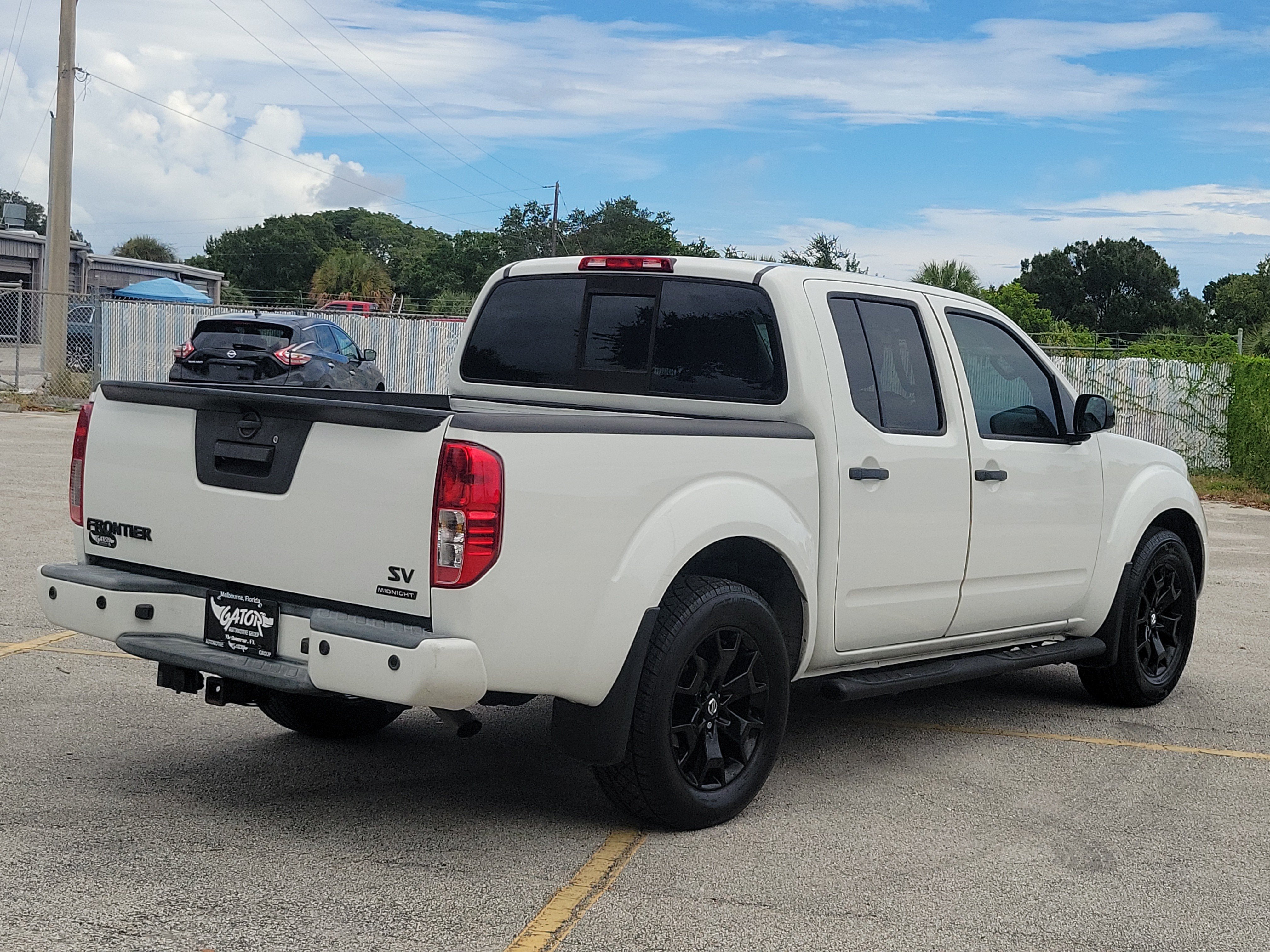 Used 2021 Nissan Frontier SV w/ Midnight Edition Floor Mats RWD image 4