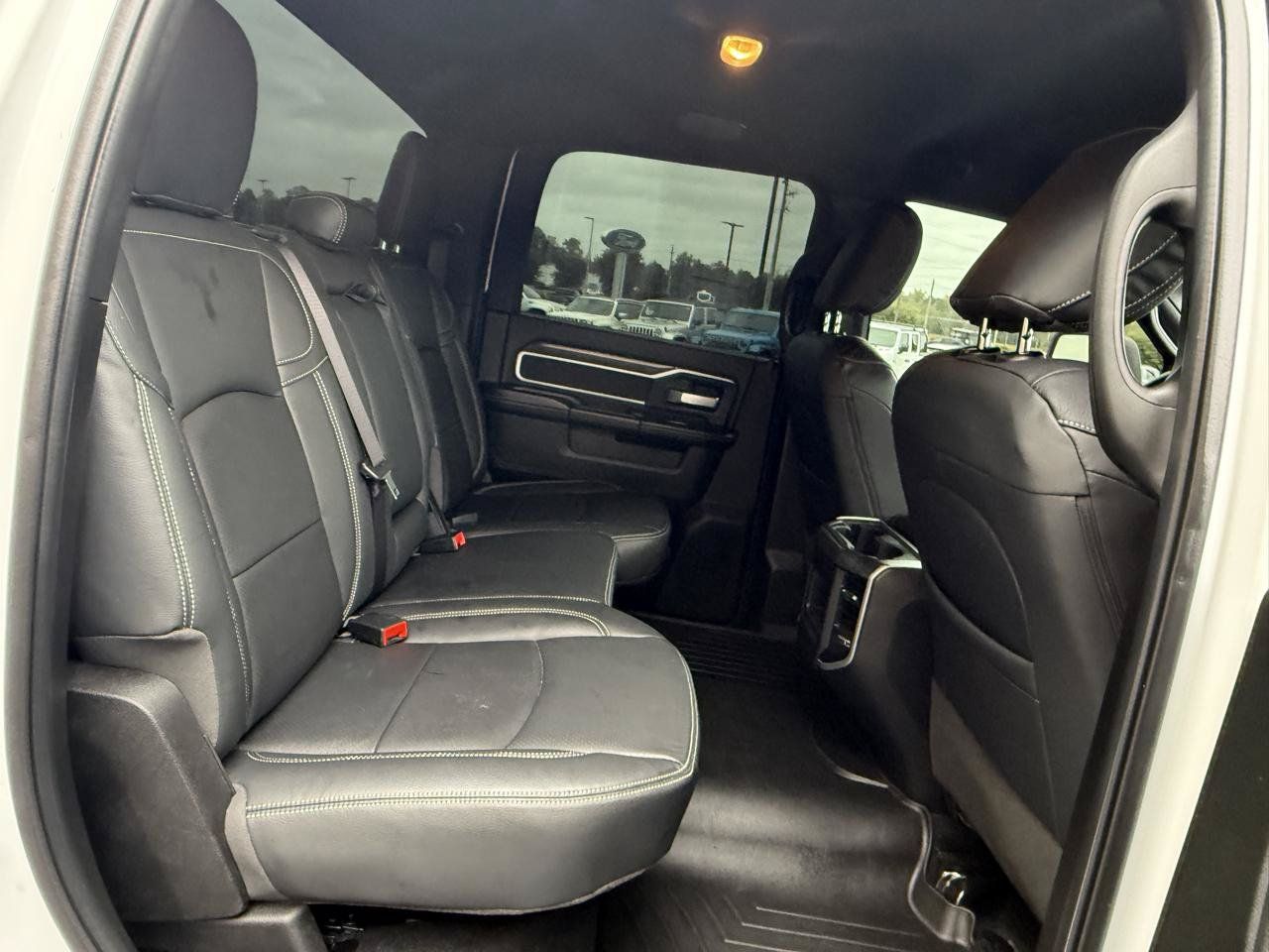 Used 2024 RAM 3500 Big Horn w/ Night Edition AWD/4WD image 17