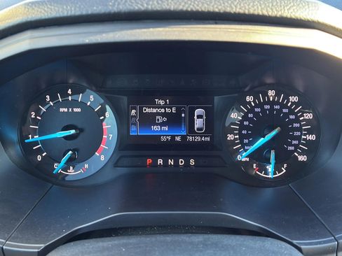 Used 2018 Ford Edge SE FWD image 17