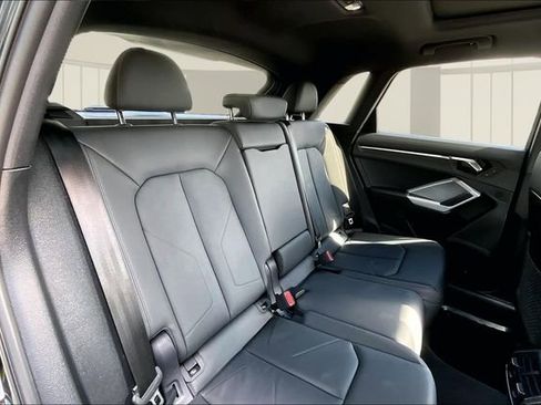 Used 2025 Audi Q3 2.0T Premium w/ Convenience Package image 25