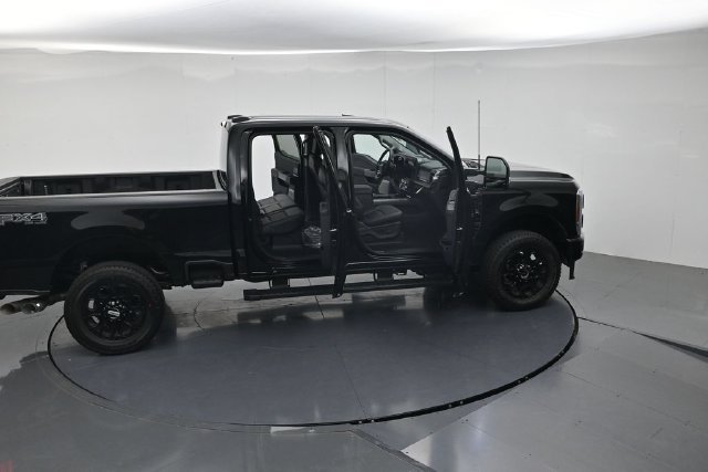 New 2026 Ford F350 Lariat w/ Black Appearance Package AWD/4WD image 50