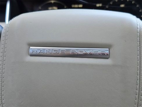 Used 2016 Land Rover Range Rover HSE image 22