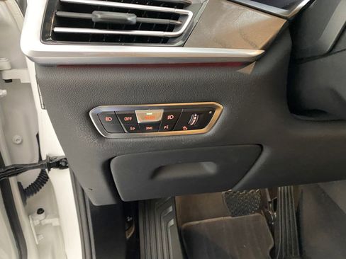 Used 2022 BMW X7 xDrive40i w/ Premium Package image 19