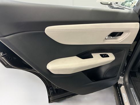 Used 2023 Nissan Ariya AWD image 27