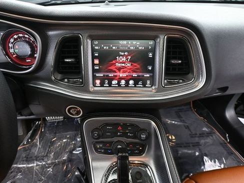 Used 2016 Dodge Challenger SRT Hellcat RWD image 36