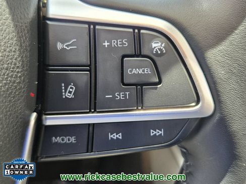 Used 2023 Toyota Highlander XLE FWD image 30