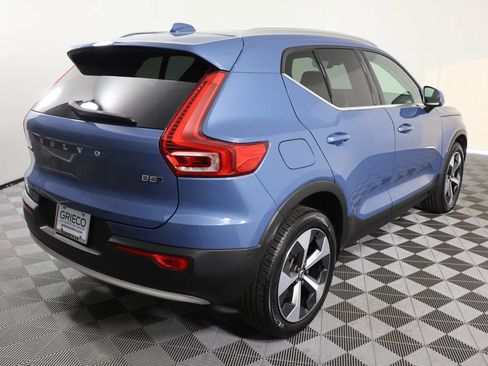 Used 2024 Volvo XC40 B5 Plus AWD/4WD image 8