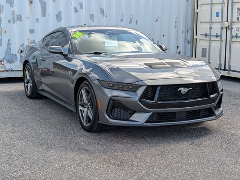 Used 2025 Ford Mustang GT RWD image 1