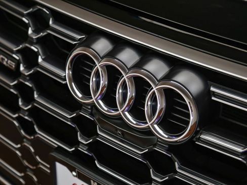 Certified 2022 Audi SQ5 Premium Plus w/ Premium Plus Package AWD/4WD image 9