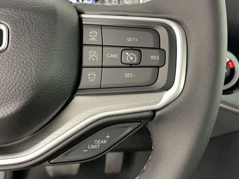 New 2025 Jeep Wagoneer L Series II image 24