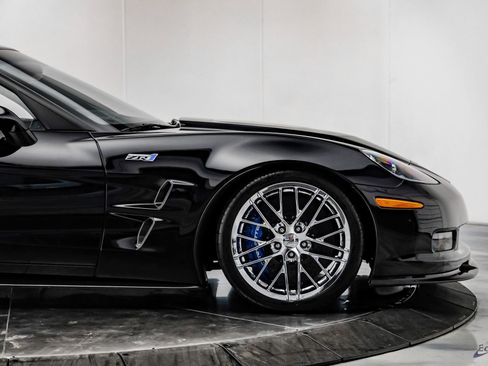 Used 2010 Chevrolet Corvette ZR1 w/ Preferred Equipment Group image 23