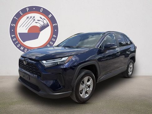 Used 2025 Toyota RAV4 XLE FWD image 2