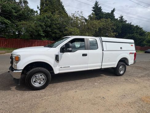 Used 2020 Ford F250 XL w/ Power Equipment Group AWD/4WD image 1
