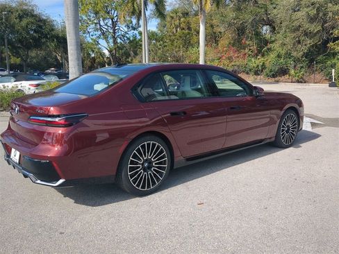 New 2026 BMW 740i xDrive w/ Premium Package image 4