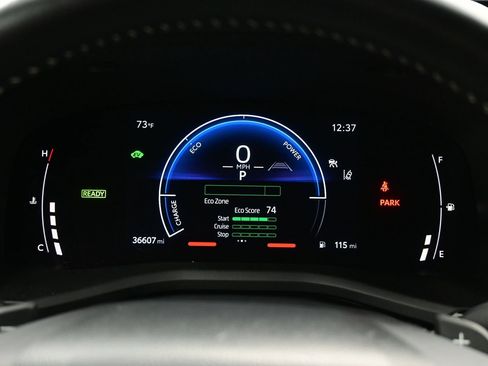 Used 2025 Toyota Camry SE FWD image 24