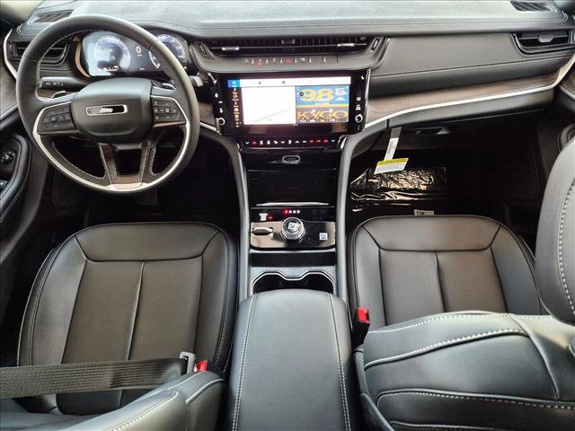 New 2026 Jeep Grand Cherokee Limited AWD/4WD image 13