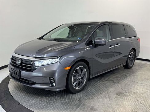 Used 2022 Honda Odyssey Elite image 3