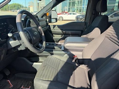 Used 2021 Ford F150 XL w/ STX Appearance Package RWD image 9