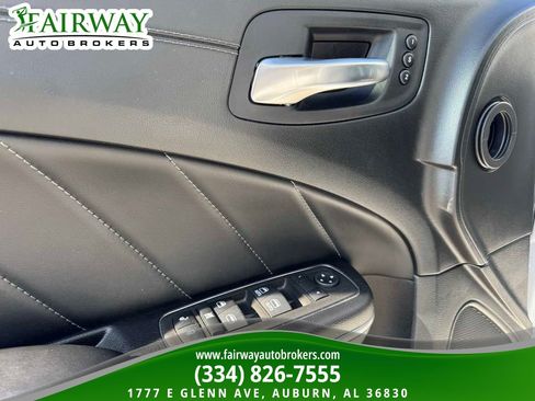 Used 2022 Dodge Charger Scat Pack w/ Plus Group RWD image 15