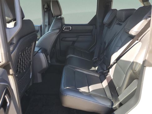 New 2025 Ford Bronco Badlands image 21