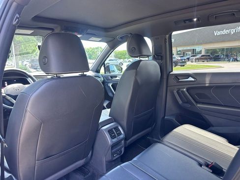 Used 2023 Volkswagen Tiguan SE R-Line FWD image 17