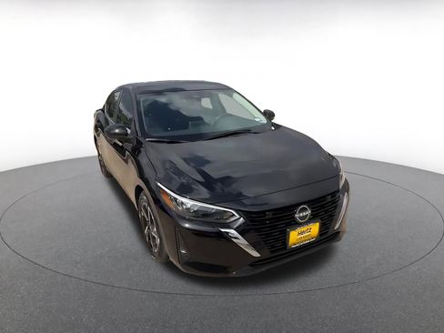 Used 2025 Nissan Sentra SV FWD image 3