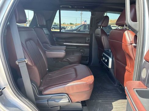 Used 2022 Ford Expedition Limited AWD/4WD image 28