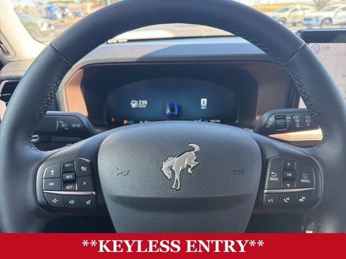 Used 2025 Ford Bronco Sport Outer Banks image 11